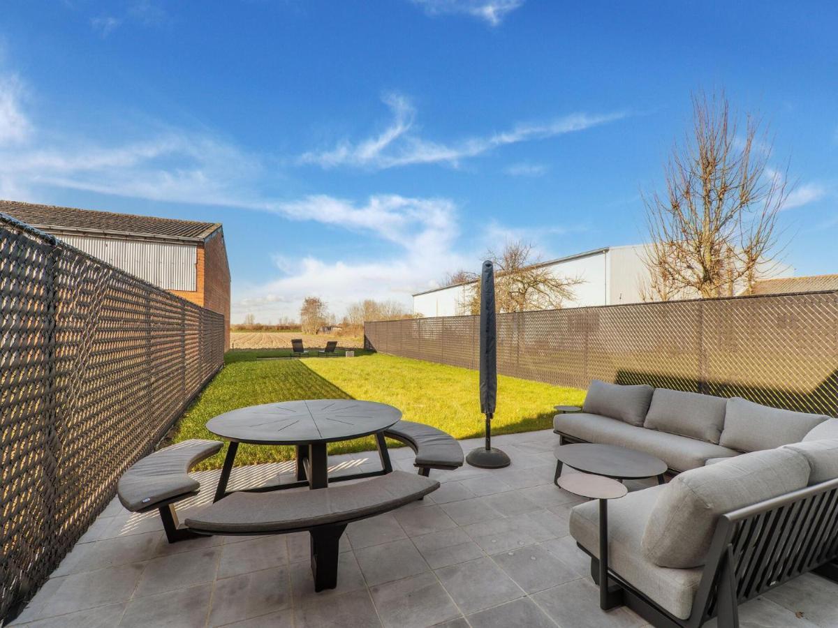 Modern Holiday Home With Garden Aardenburg Eksteriør bilde